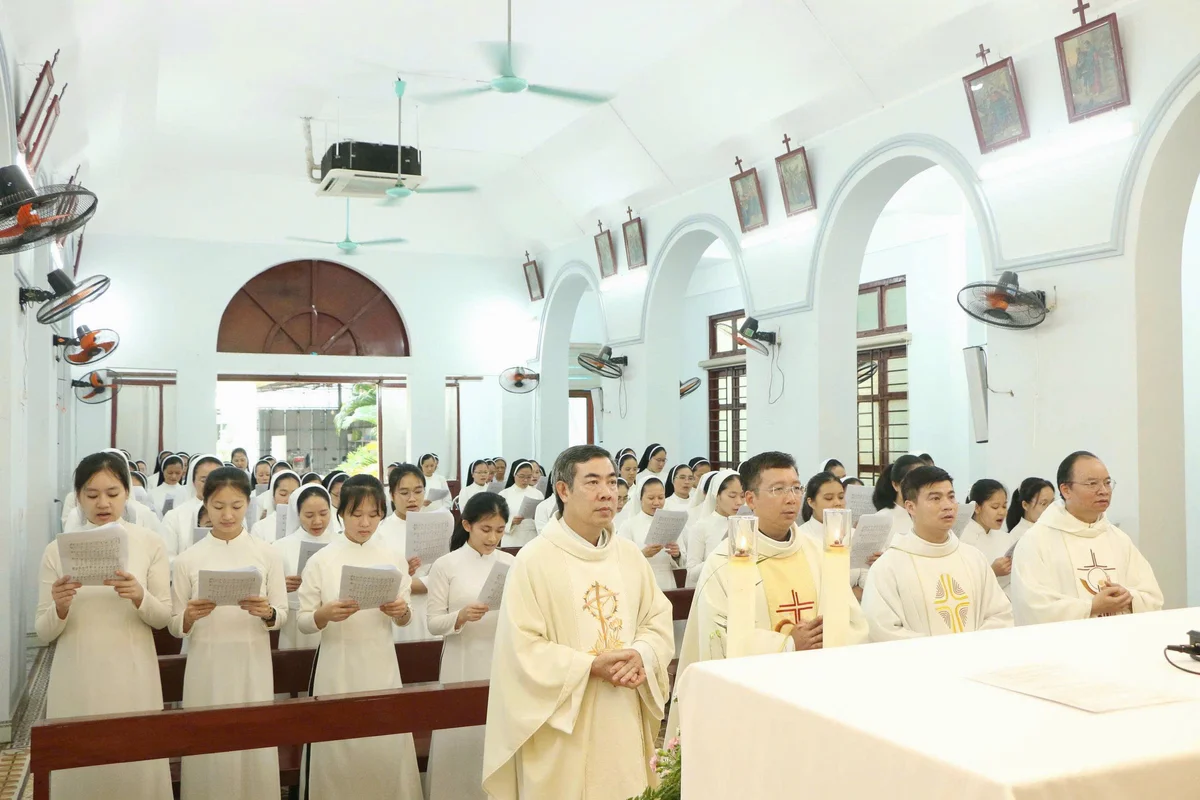 Hiệp Hội Đức Maria – Mẹ Sự Sống: Thánh Lễ bế giảng năm học 2025-2026